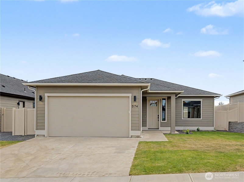 574 S Oasis Loop photo 2