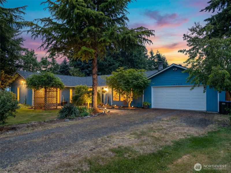 16239 Prairie Villa Street SW photo 1