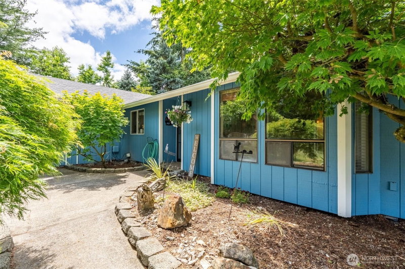 16239 Prairie Villa Street SW photo 2