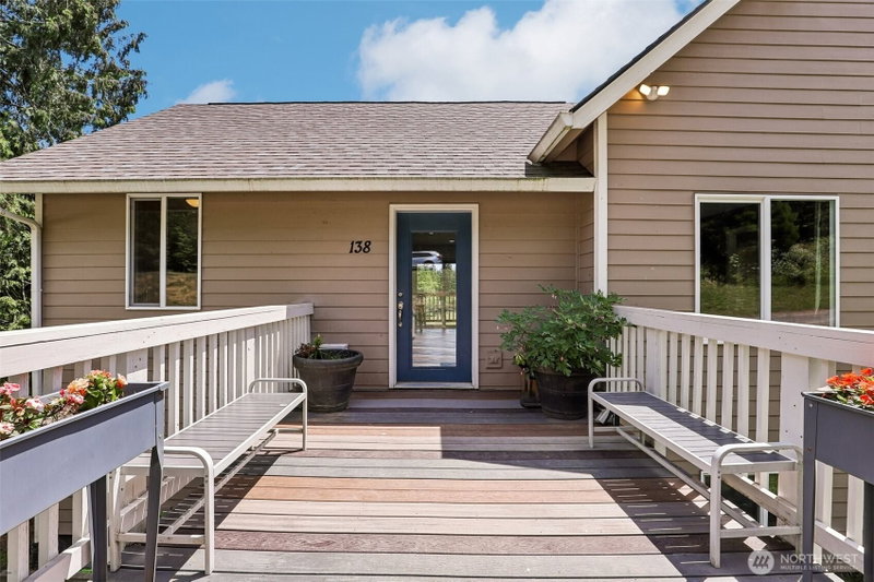 138 Marian Lane photo 2