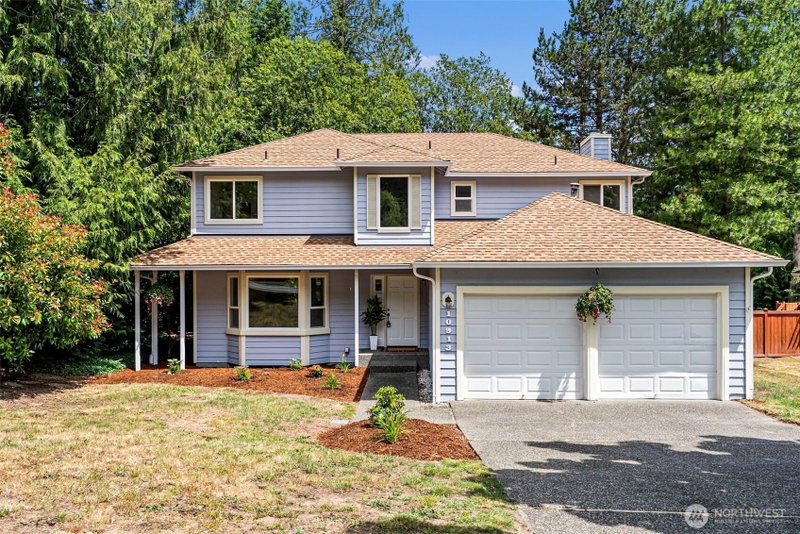 10913 Crocus Place NW photo 1