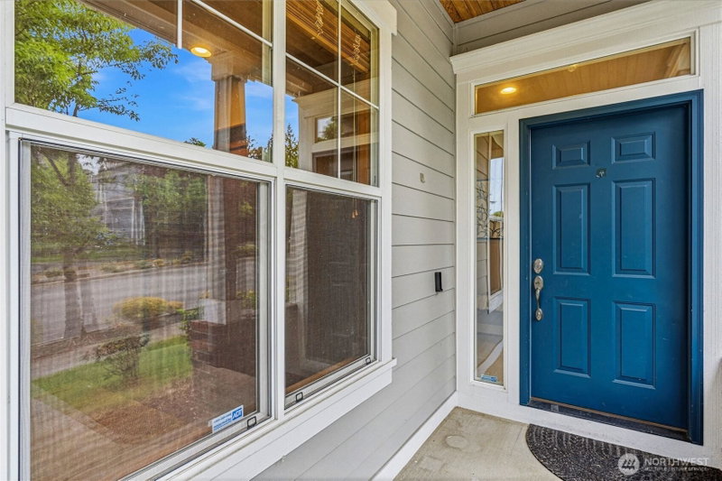 17123 Parkside Way SE photo 2