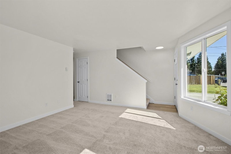 4 107th Street SE photo 2