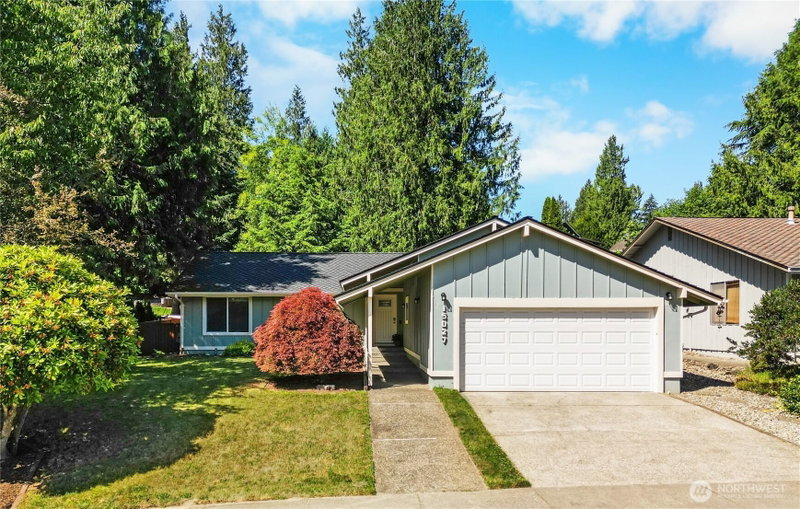 15027 SE Fairwood Boulevard photo 1