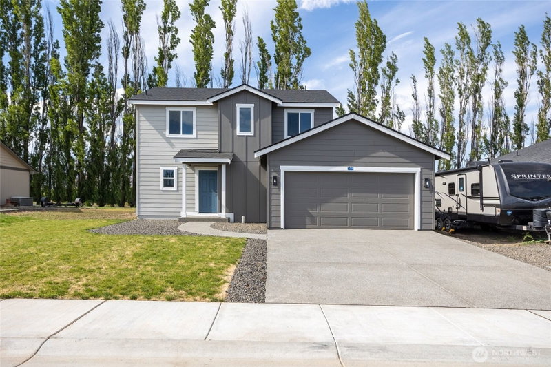 425 Pear Drive photo 1