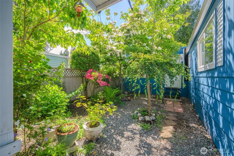 2284 Yew Road #C1 photo 39