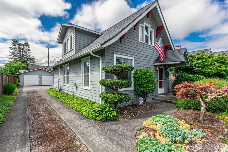 3806 S 9th Street photo 2