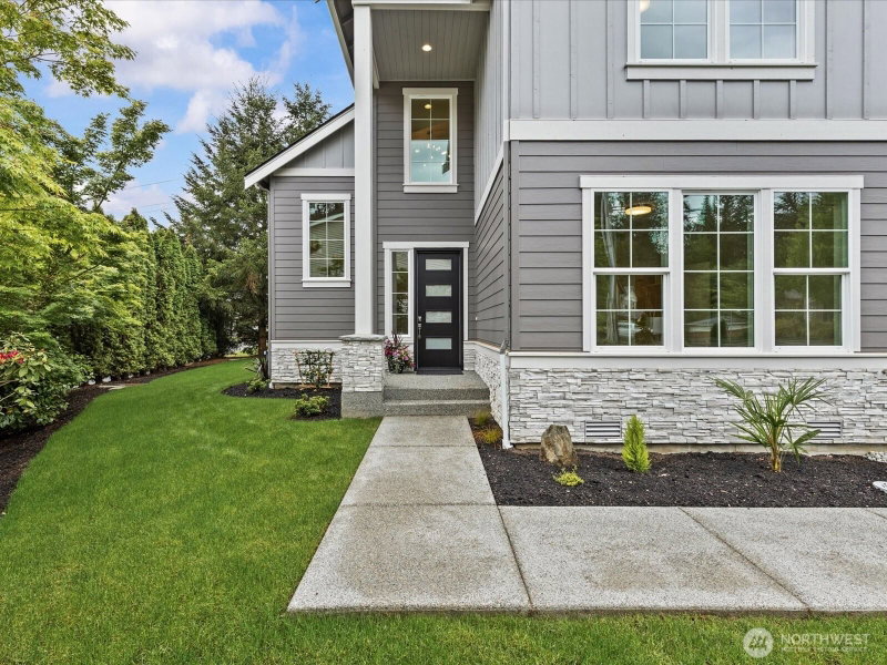 9207 NE 175th Street #B photo 2