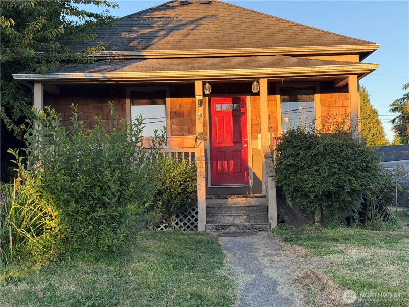 2505 Harrison Avenue photo 1