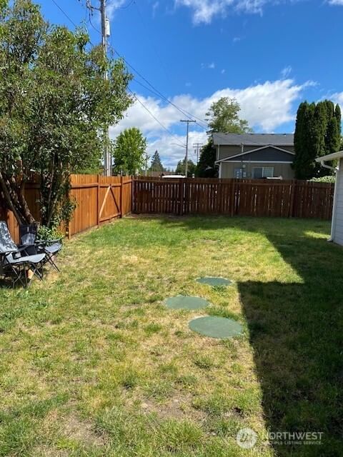416 Mckenzie Avenue SW photo 36