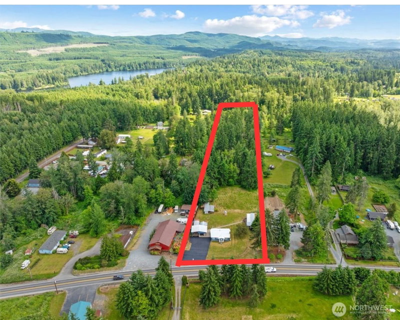 14722 Kapowsin Highway E photo 28