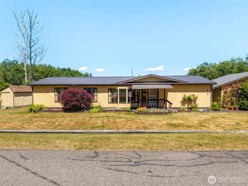 39058 Shoreview Drive NE photo 2