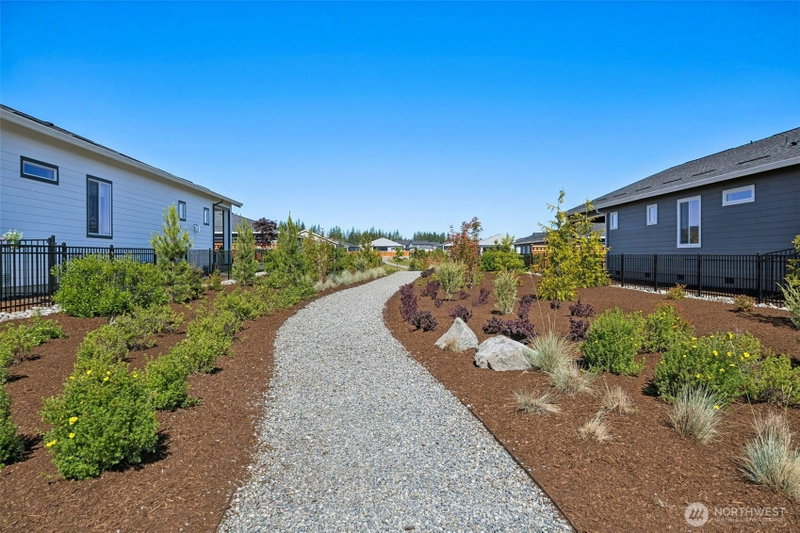 14838 208th Avenue E #1405 photo 36