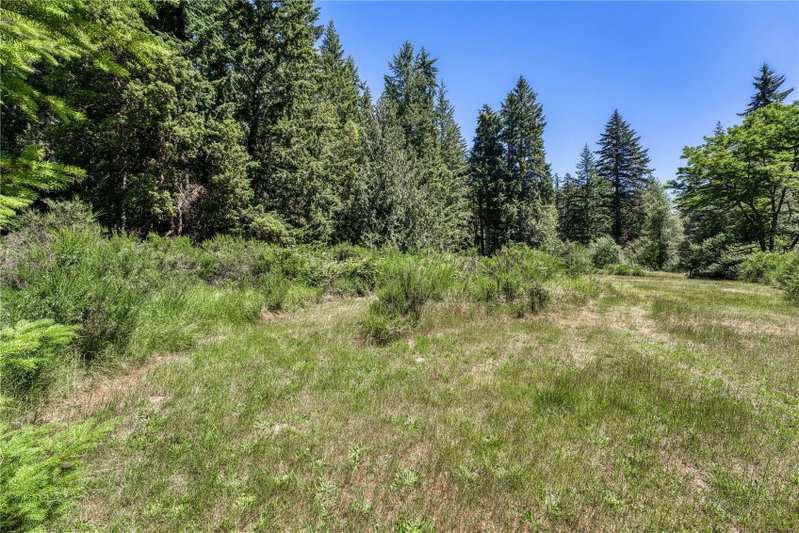4878 NW Westgate Road photo 2