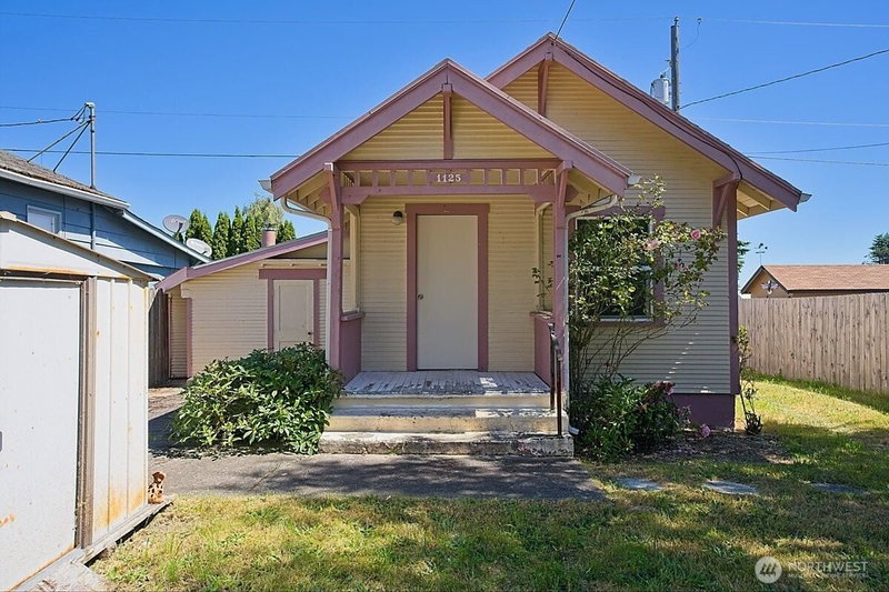 1125 W Ninth Street photo 1