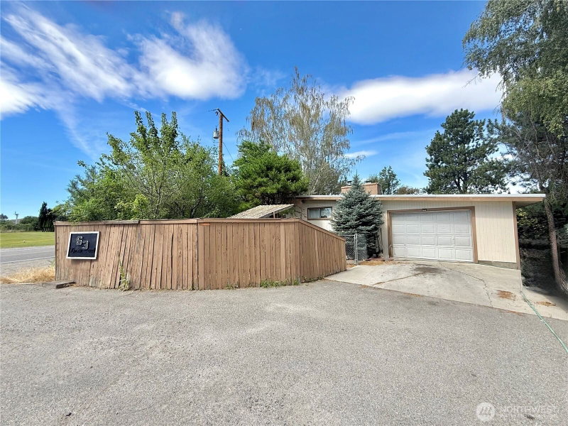 63 Kermal Road photo 1