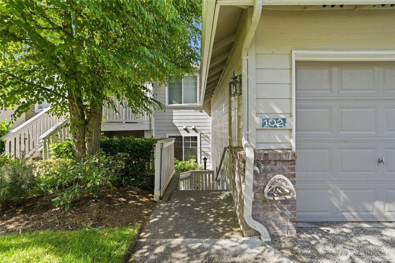 16714 Cobblestone Drive #102 photo 2