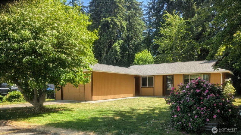 114 Jalyn Street photo 1