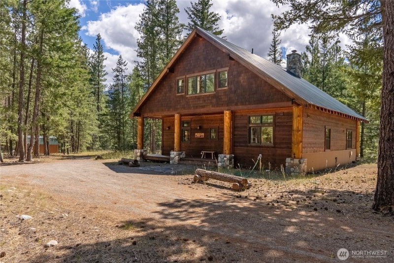 32 Foster Loop Road photo 2