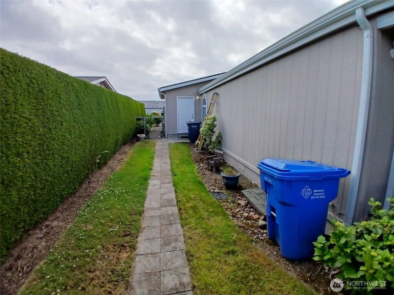 9024 60th Avenue E #104 photo 26