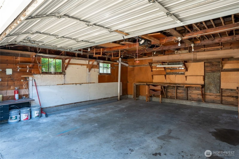 1010 N Union Avenue photo 24