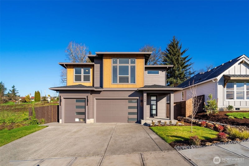 2308 E Dalmatian Drive photo 1