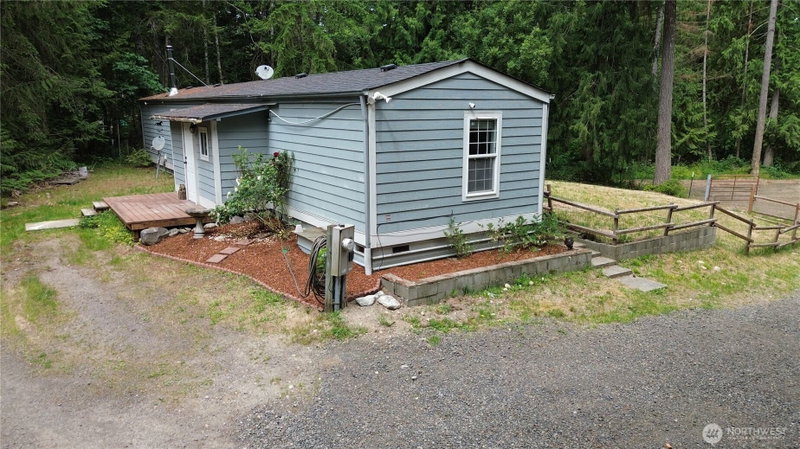 17045 NW Sunset Ridge Way photo 2