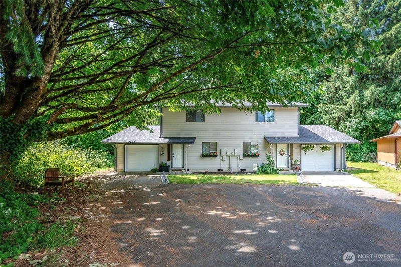2209 McIver Court SW photo 2