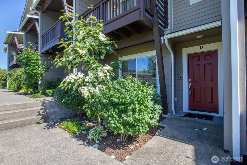 17527 110th Avenue E #D photo 2