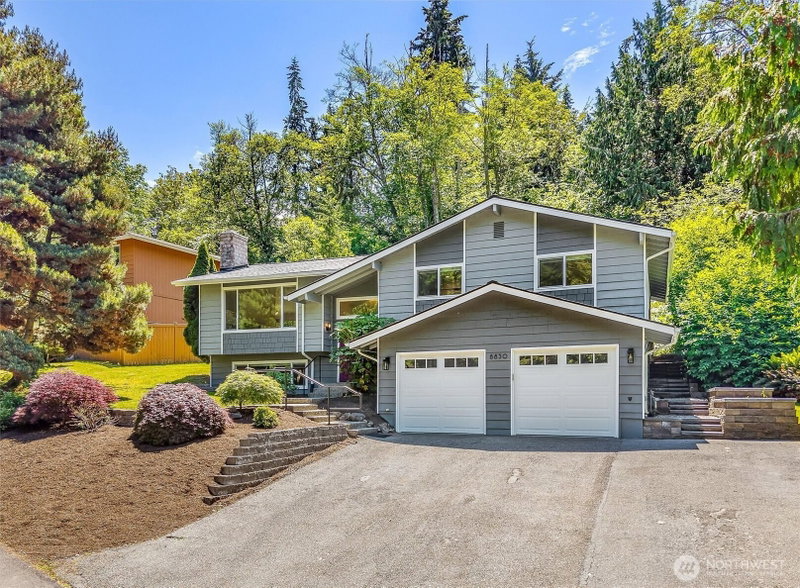 8830 Shell Place photo 2