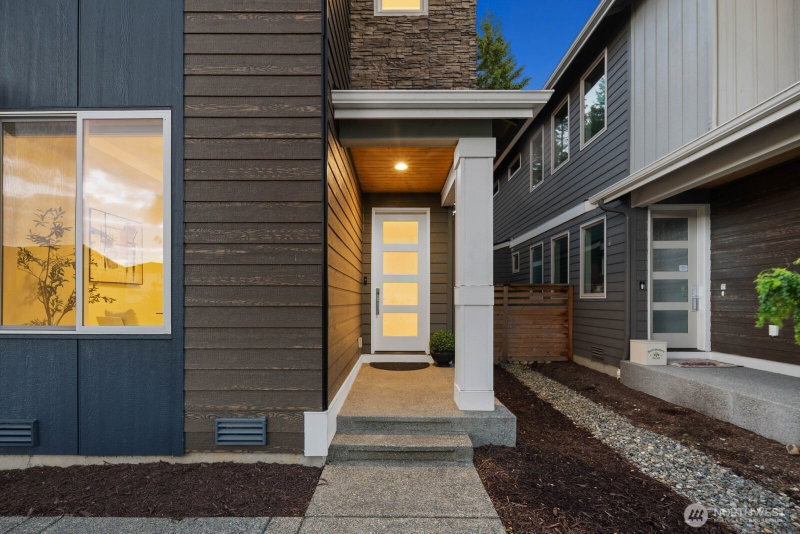 13427 Edmunds Parkway E photo 2