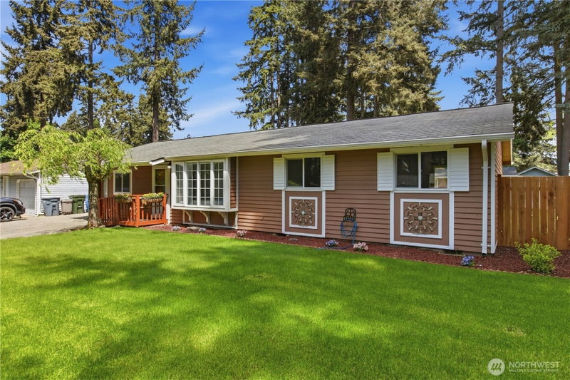 12601 105th Avenue Ct E photo 2
