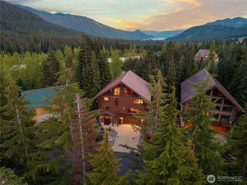 6 Summit Way photo 1