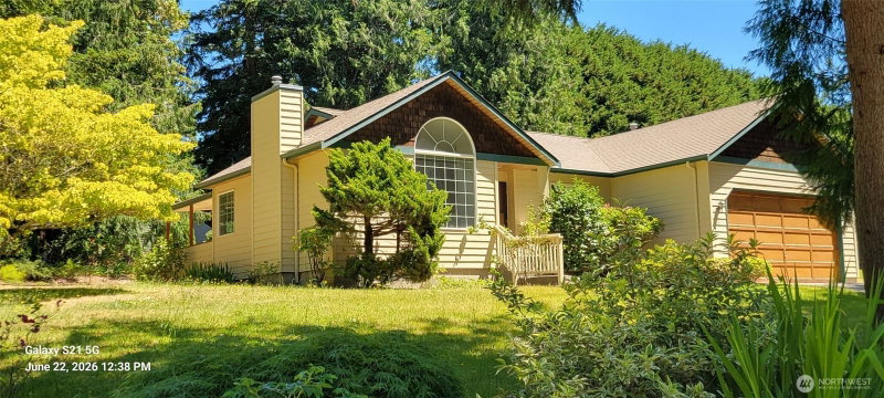 2817 Huckleberry Lane photo 2