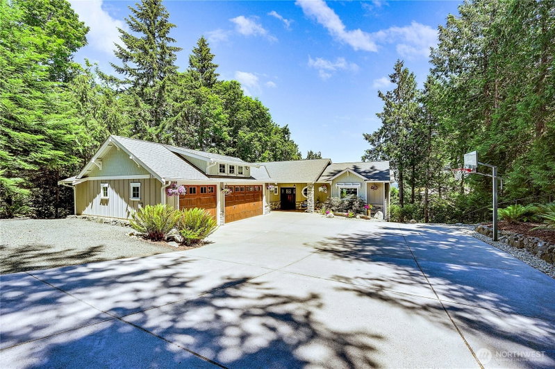 1103 Puget Drive E photo 2