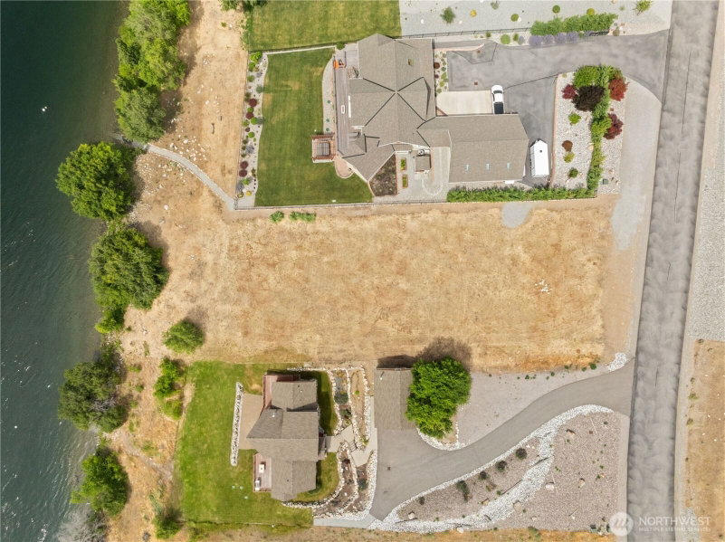 27 N Shore Drive photo 2