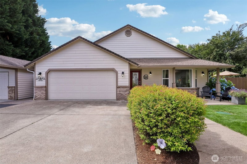 11425 NE 189th Street photo 2