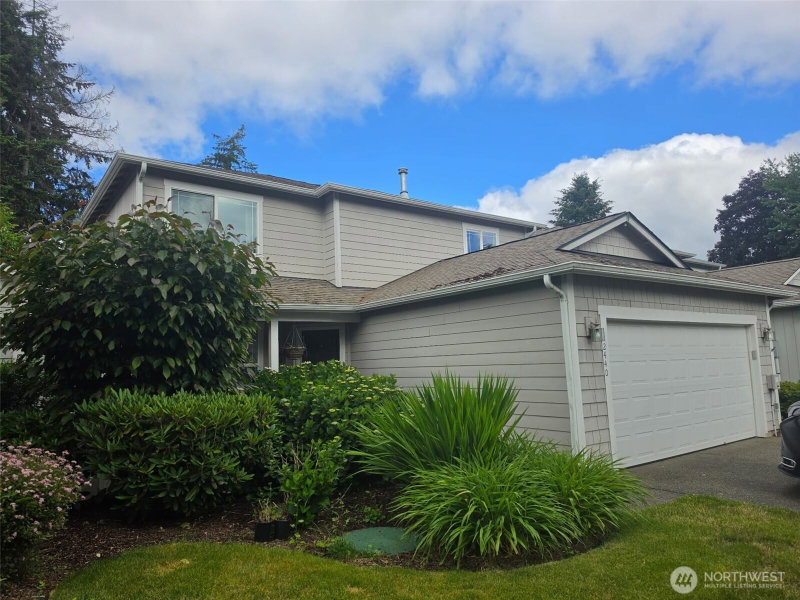 2440 Boulevard Heights Loop SE photo 1