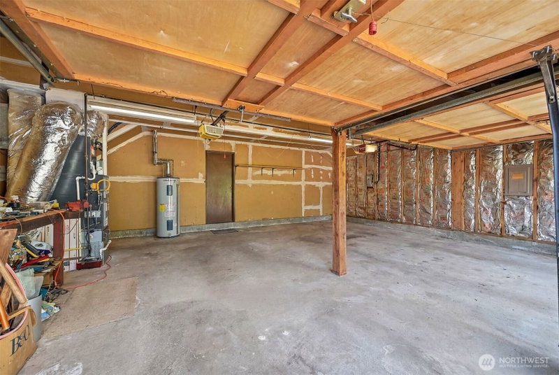 32105 2nd Avenue SW photo 35