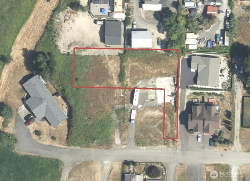 416 Comet Street photo 1