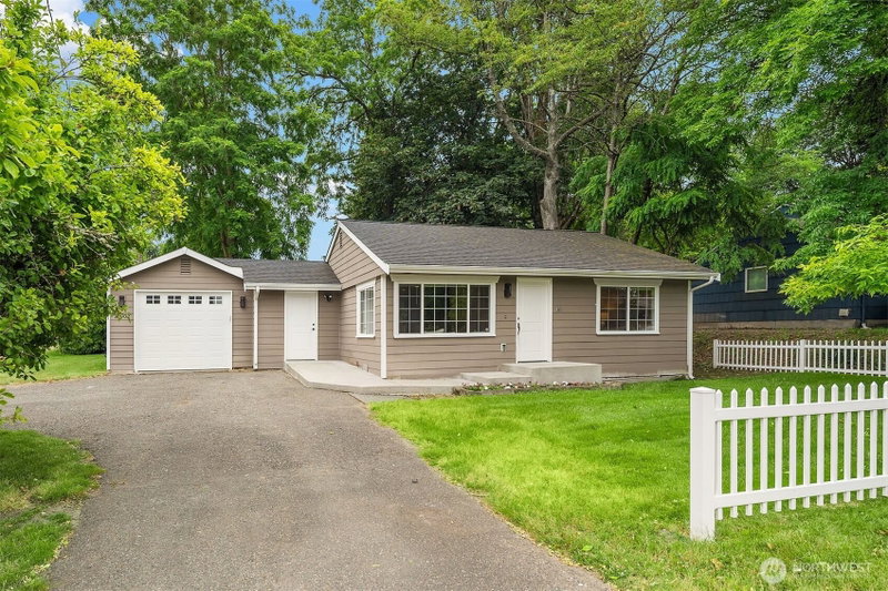 10902 26th Avenue SW photo 2