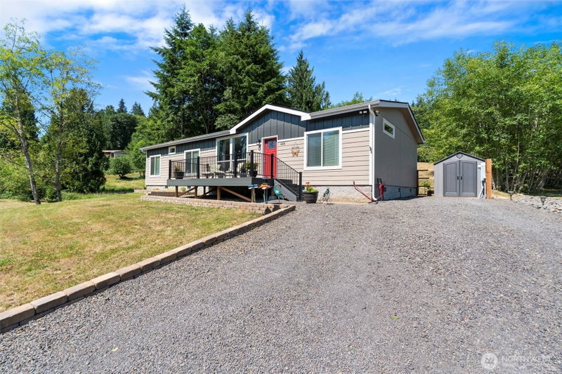 458 N 50th Avenue photo 2