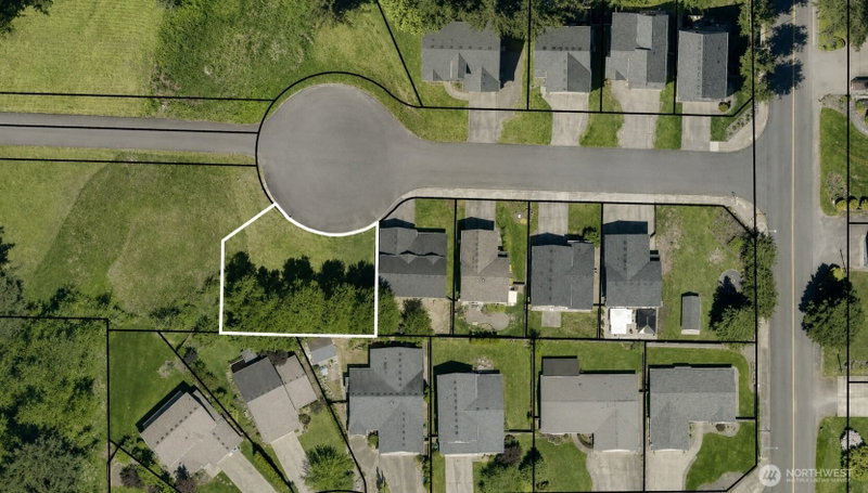 2322 Rosewood Lane photo 2