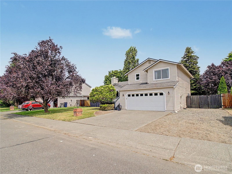 307 Berninger Street photo 2