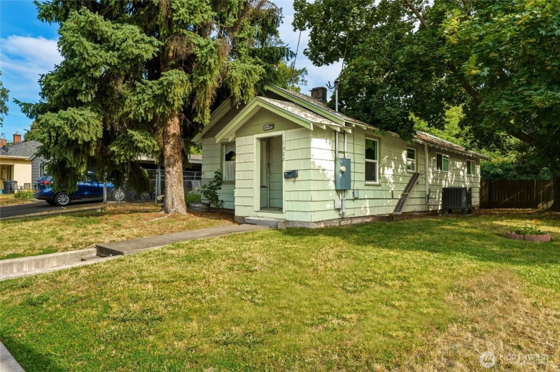 1022 Hobson Street photo 2