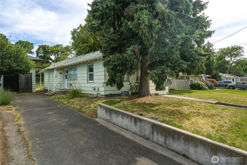1022 Hobson Street photo 23