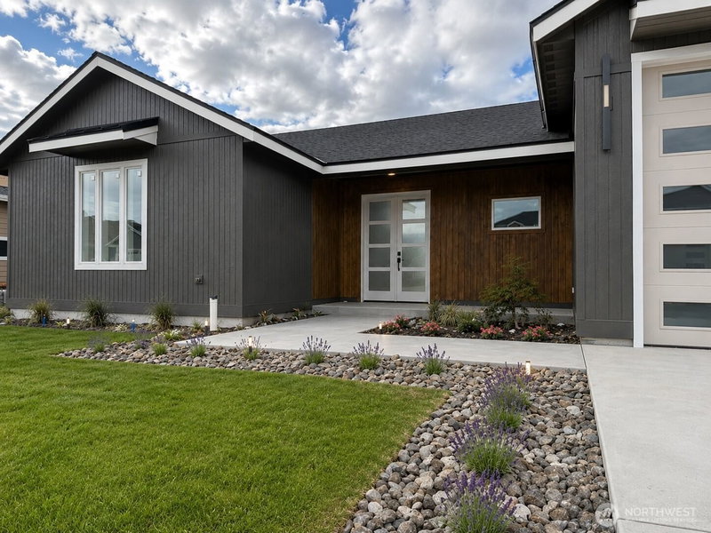 15005 Allison Place photo 2