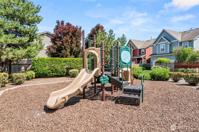 6649 Prism Street SE photo 34