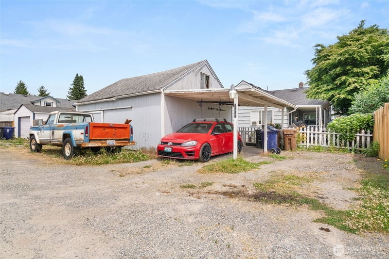 7822 S Park Avenue photo 14