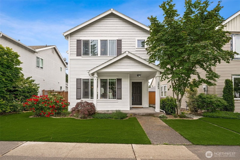 1349 Hudson Street photo 2